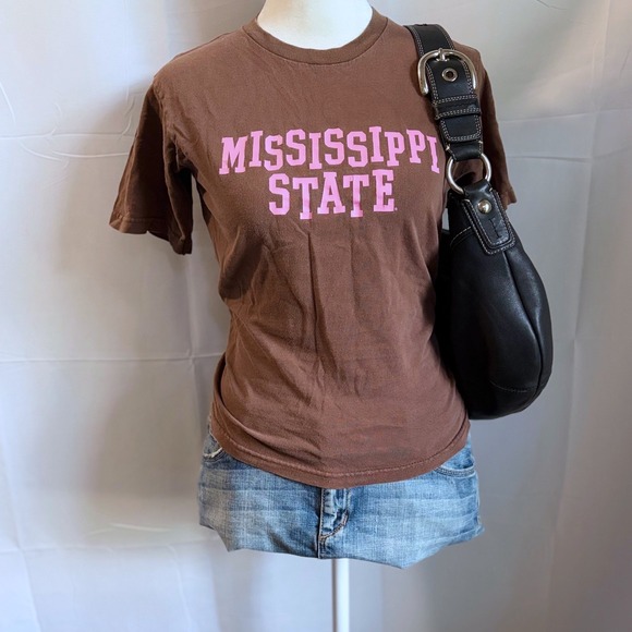 J. America Tops - Y2K Baby Tee Mississippi State Bulldogs T-Shirt Brown Pink Graphic Tee Medium
